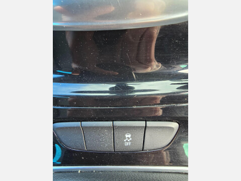 Vauxhall Astra 1.4i Turbo Elite Nav Euro 6 5dr 39