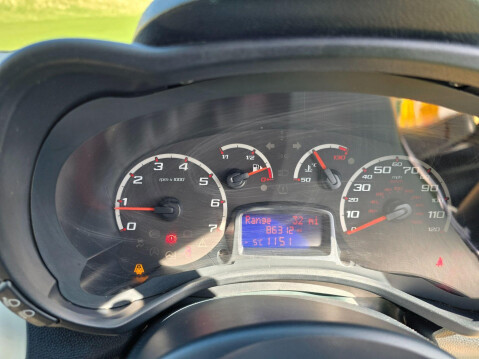 Ford Ka 1.2 Edge Euro 5 (s/s) 3dr 23