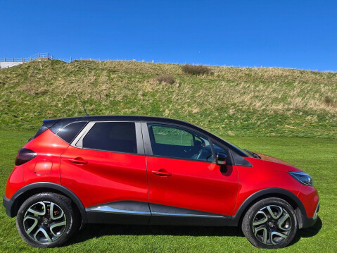 Renault Captur 0.9 TCe ENERGY Iconic Euro 6 (s/s) 5dr 11