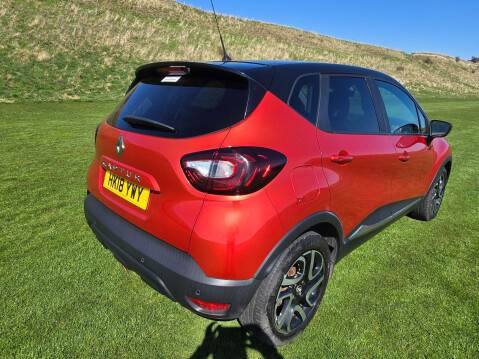 Renault Captur 0.9 TCe ENERGY Iconic Euro 6 (s/s) 5dr 12