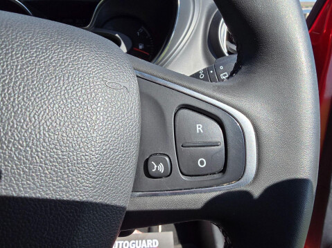 Renault Captur 0.9 TCe ENERGY Iconic Euro 6 (s/s) 5dr 26