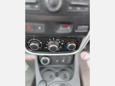 Dacia Duster 1.5 dCi Ambiance 4WD Euro 6 (s/s) 5dr 24