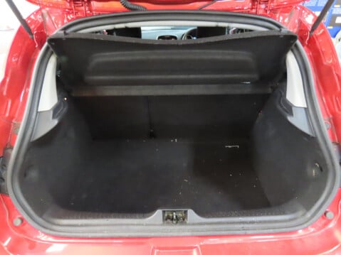 Renault Clio PLAY TCE 6