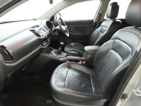 Kia Sportage FIRST EDITION 8