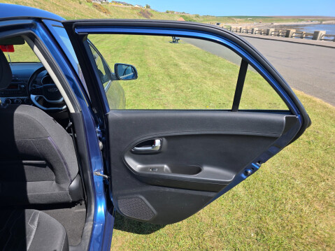 Kia Picanto 2 23