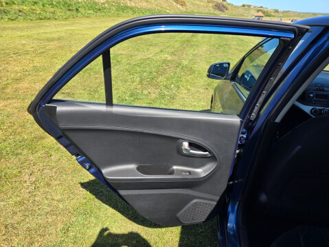 Kia Picanto 2 26