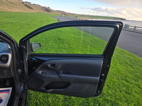 Peugeot 108 1.0 Active Euro 6 3dr 28