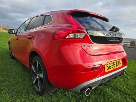 Volvo V40 2.0 D2 R-Design Euro 6 (s/s) 5dr 8