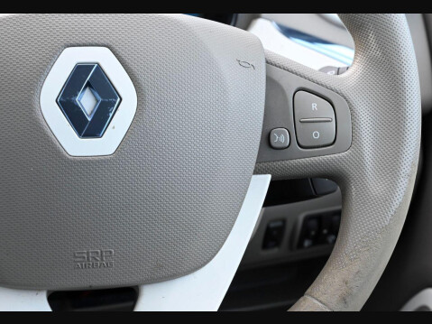 Renault Zoe EXPRESSION 5d 88 BHP Lovely Condition, Great City Car! 30