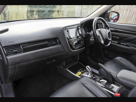 Mitsubishi Outlander 2.0h 12kWh GX4h CVT 4WD Euro 6 (s/s) 5dr 3