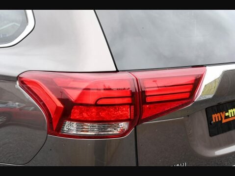 Mitsubishi Outlander 2.0h 12kWh GX4h CVT 4WD Euro 6 (s/s) 5dr 9