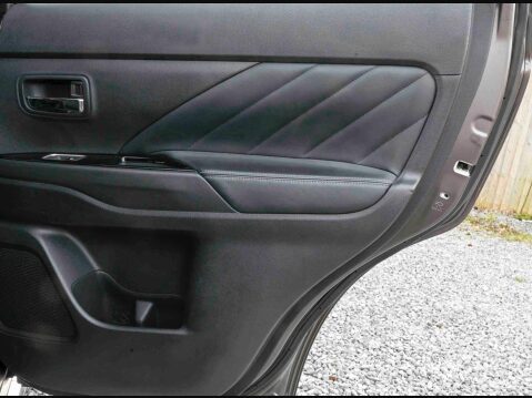 Mitsubishi Outlander 2.0h 12kWh GX4h CVT 4WD Euro 6 (s/s) 5dr 39