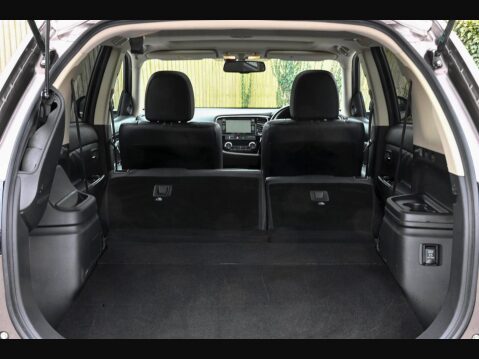 Mitsubishi Outlander 2.0h 12kWh GX4h CVT 4WD Euro 6 (s/s) 5dr 45