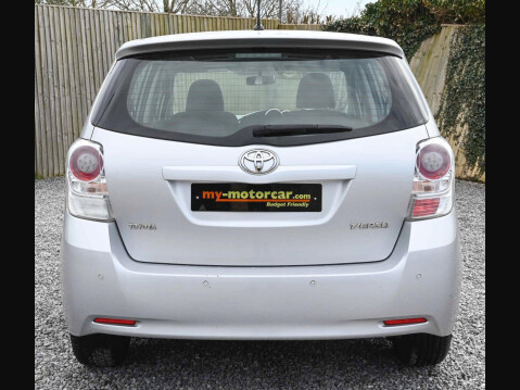 Toyota Verso 2.0 D-4D TR Euro 5 5dr 9
