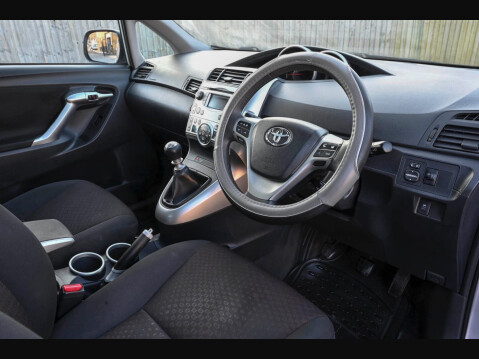 Toyota Verso 2.0 D-4D TR Euro 5 5dr 22