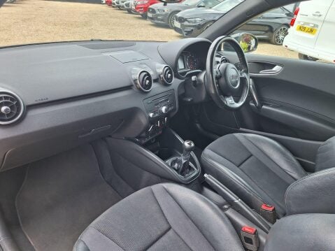 Audi A1 1.4 TFSI S line Style Edition Euro 5 (s/s) 3dr 3