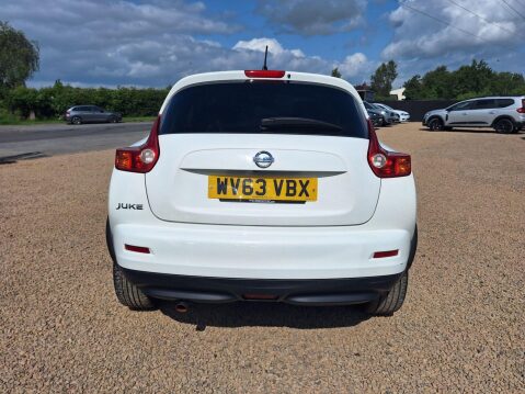 Nissan Juke 1.6 n-tec Euro 5 5dr (17in Alloy) 11