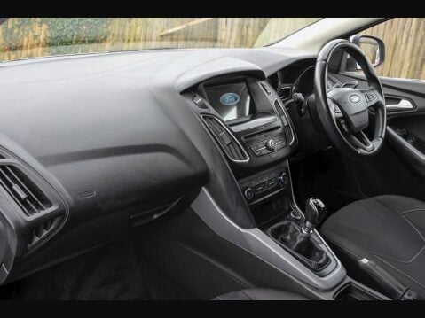 Ford Focus 1.5 TDCi Zetec Edition Euro 6 (s/s) 5dr 23
