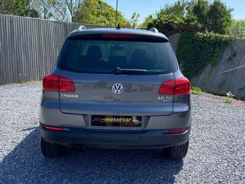 Volkswagen Tiguan 2.0 TDI BlueMotion Tech Match DSG 4WD Euro 5 (s/s) 5dr 8