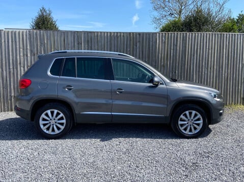Volkswagen Tiguan 2.0 TDI BlueMotion Tech Match DSG 4WD Euro 5 (s/s) 5dr 10