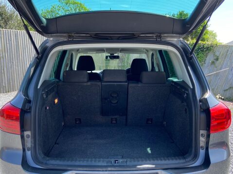 Volkswagen Tiguan 2.0 TDI BlueMotion Tech Match DSG 4WD Euro 5 (s/s) 5dr 16