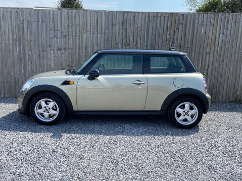 Mini Hatch 1.6 Cooper Euro 5 3dr 6