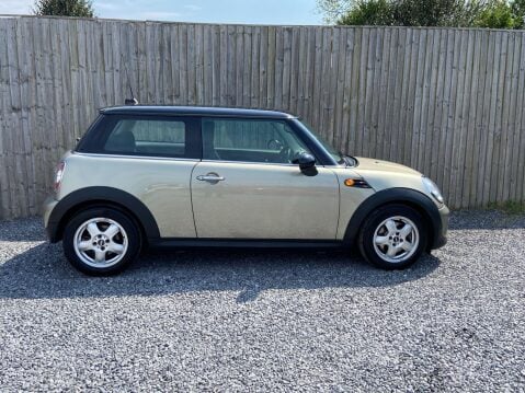 Mini Hatch 1.6 Cooper Euro 5 3dr 10