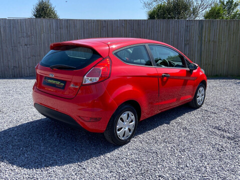 Ford Fiesta 1.25 Studio Euro 5 3dr 8