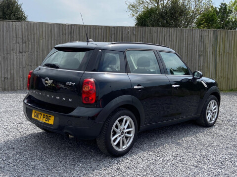 Mini Countryman 1.6 Cooper Euro 5 (s/s) 5dr 8