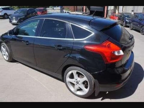 Ford Focus 1.6T EcoBoost Titanium X Euro 5 (s/s) 5dr 7