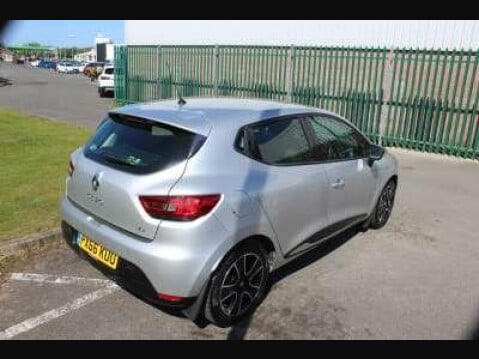 Renault Clio 1.5 dCi Dynamique Nav Euro 6 (s/s) 5dr 9