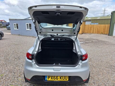 Renault Clio 1.5 dCi Dynamique Nav Euro 6 (s/s) 5dr 9
