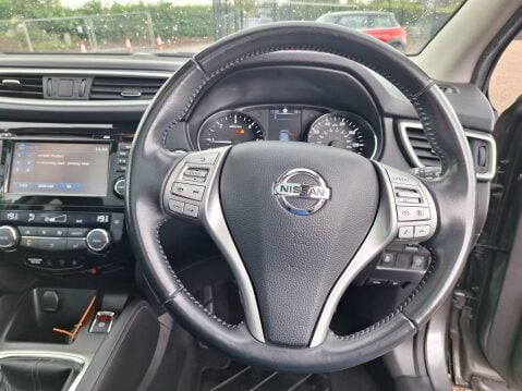 Nissan Qashqai 1.5 dCi N-Connecta 2WD Euro 6 (s/s) 5dr 17