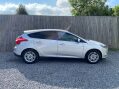 Ford Focus 1.6 Titanium Euro 5 5dr 9