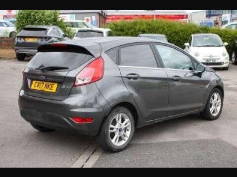 Ford Fiesta 1.5 TDCi Zetec Euro 6 5dr 9