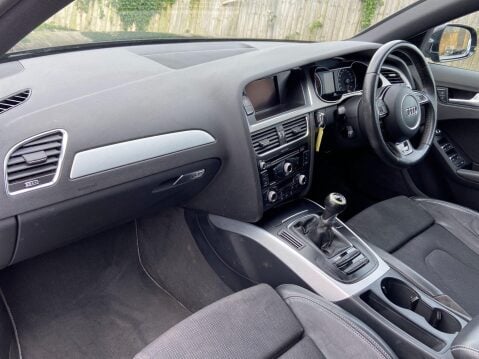 Audi A4 2.0 TDI S line Euro 5 (s/s) 5dr 10