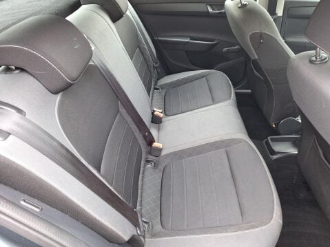 Skoda Fabia 1.0 SE Euro 6 (s/s) 5dr 11