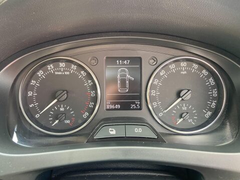 Skoda Rapid Spaceback 1.6 TDI SE Tech DSG Euro 5 5dr 14
