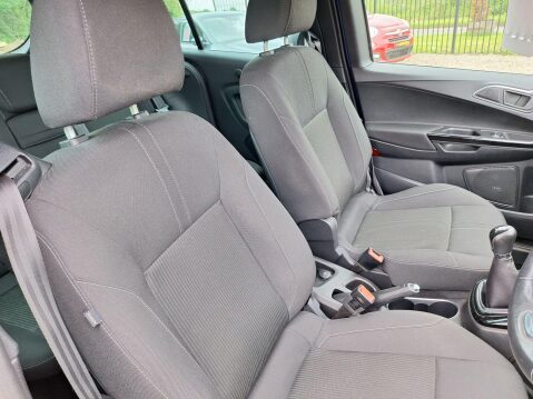 Ford B-Max 1.0T EcoBoost Titanium Euro 5 (s/s) 5dr 4