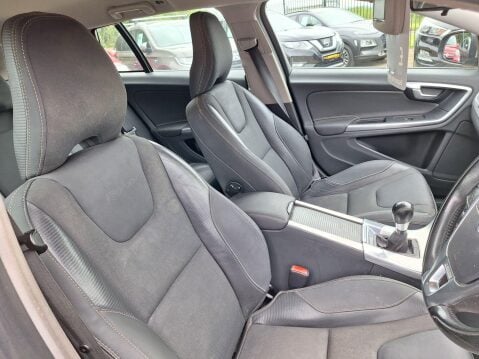 Volvo V60 1.6D DRIVe R-Design Euro 5 (s/s) 5dr 10