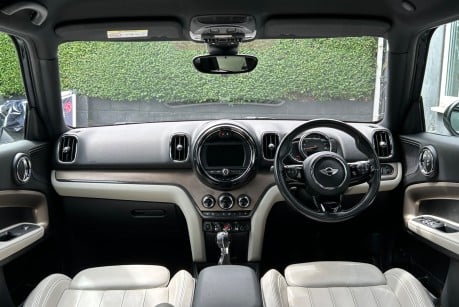 Mini Countryman Cooper D 2.0 Chili / Media + LOUNGE LEATHER + HIGH SPEC 12