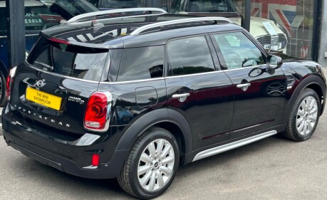 Mini Countryman Cooper D 2.0 Chili / Media + LOUNGE LEATHER + HIGH SPEC 11