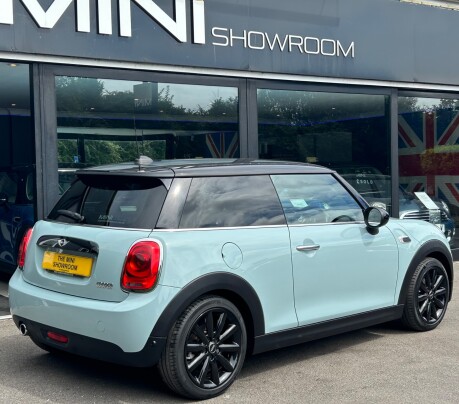 Mini Hatch Cooper 1.5 Chili / Media 3 door - SOLD 2