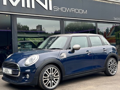 Mini Hatch Cooper 1.5 Seven Edition Chili / Media 5 door - SAT NAV + LOUNGE LEATHER