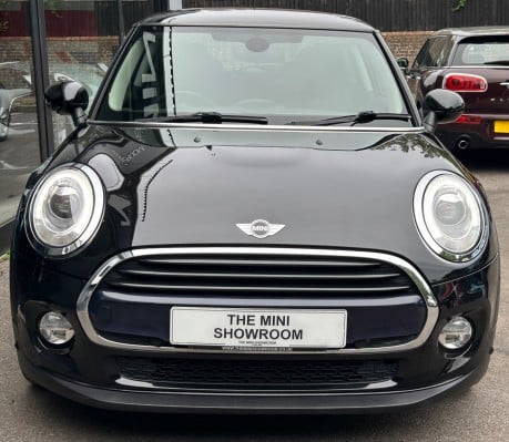 Mini Hatch Cooper 1.5 Chili / Media 3 door - SAT NAV + PARKING ASSISTANT 3