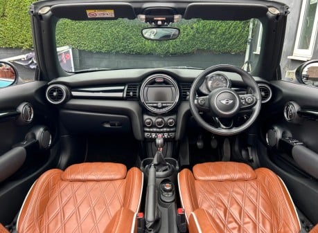 Mini Convertible Cooper 1.5 Pepper + CHESTER LEATHER + HEATED SEATS + VISUAL BOOST AUDIO 13