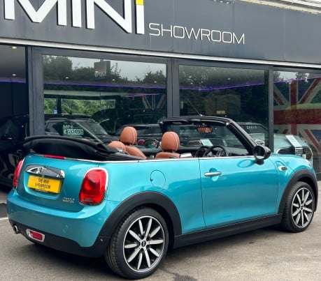 Mini Convertible Cooper 1.5 Pepper + CHESTER LEATHER + HEATED SEATS + VISUAL BOOST AUDIO 2