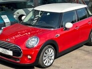 Mini Hatch Cooper 1.5 Automatic Chili / Media 5 door - SAT NAV + 17" ALLOYS 9