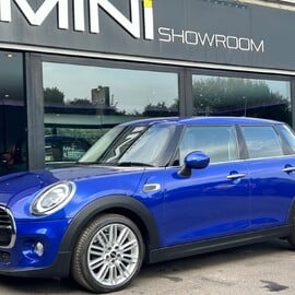 Mini Hatch Cooper 1.5 Chili 5 door - FACELIFT + DAB VISUAL BOOST + 17" ALLOYS