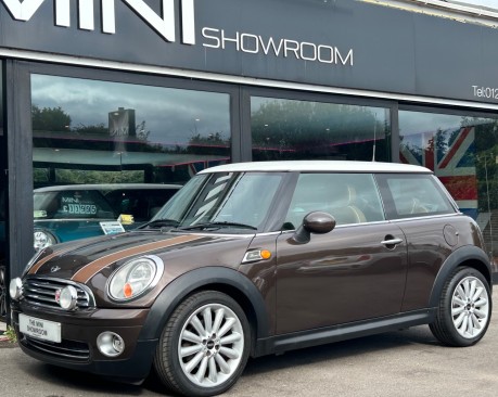 Mini Hatch Cooper 1.6 Mayfair 50th Anniversary Edition - SOLD